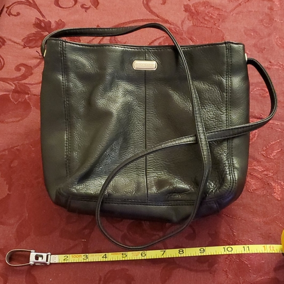 Liz Claiborne Handbags - Liz Claiborne purse